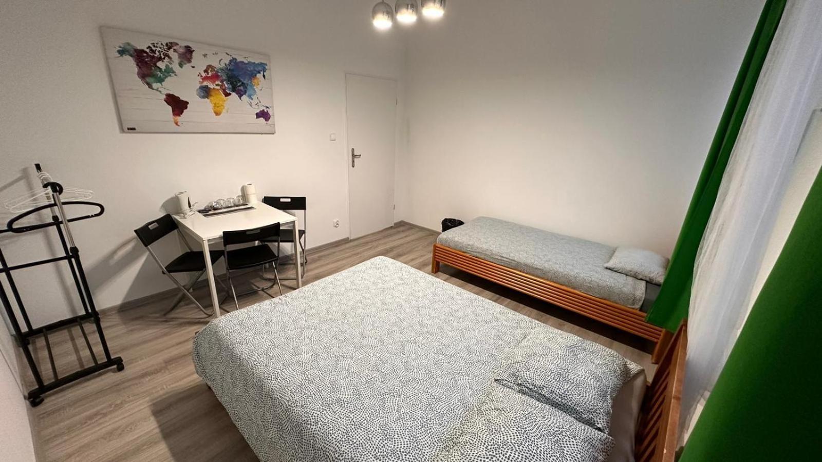 Rynek 6 Bed & Breakfast Познан Екстериор снимка